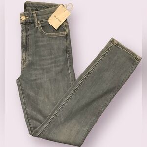 BNWT Mother Jeans size 26​